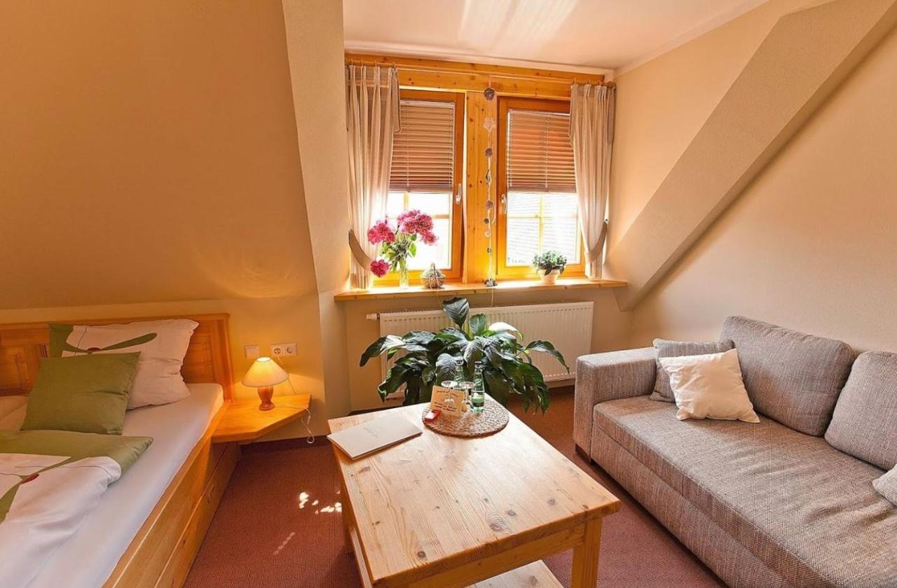 Naturhotel Etzdorfer Hof Schoenburg Екстериор снимка