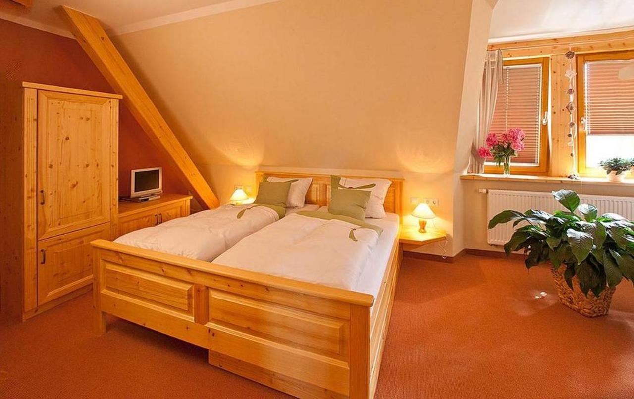 Naturhotel Etzdorfer Hof Schoenburg Екстериор снимка